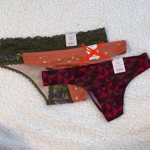 NWT Women’s Small panties (2) pairs